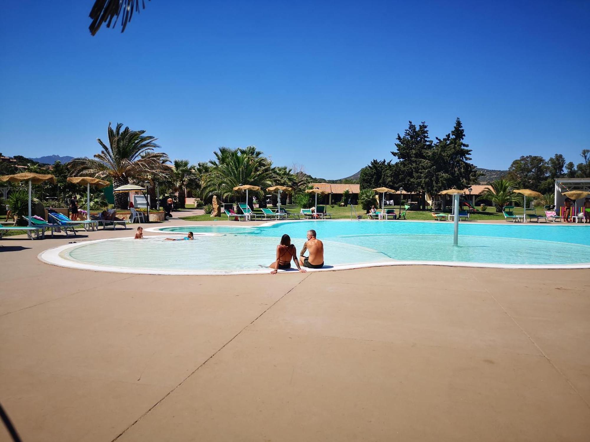Rey Beach Club Monte Nai Luaran gambar