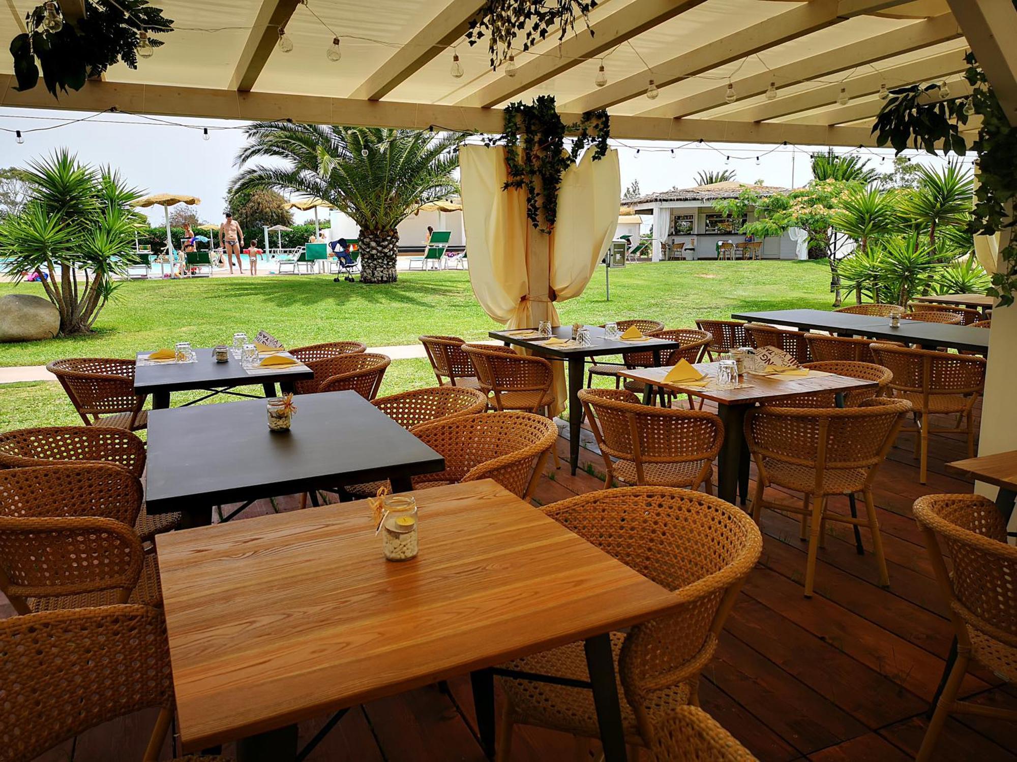 Rey Beach Club Monte Nai Luaran gambar