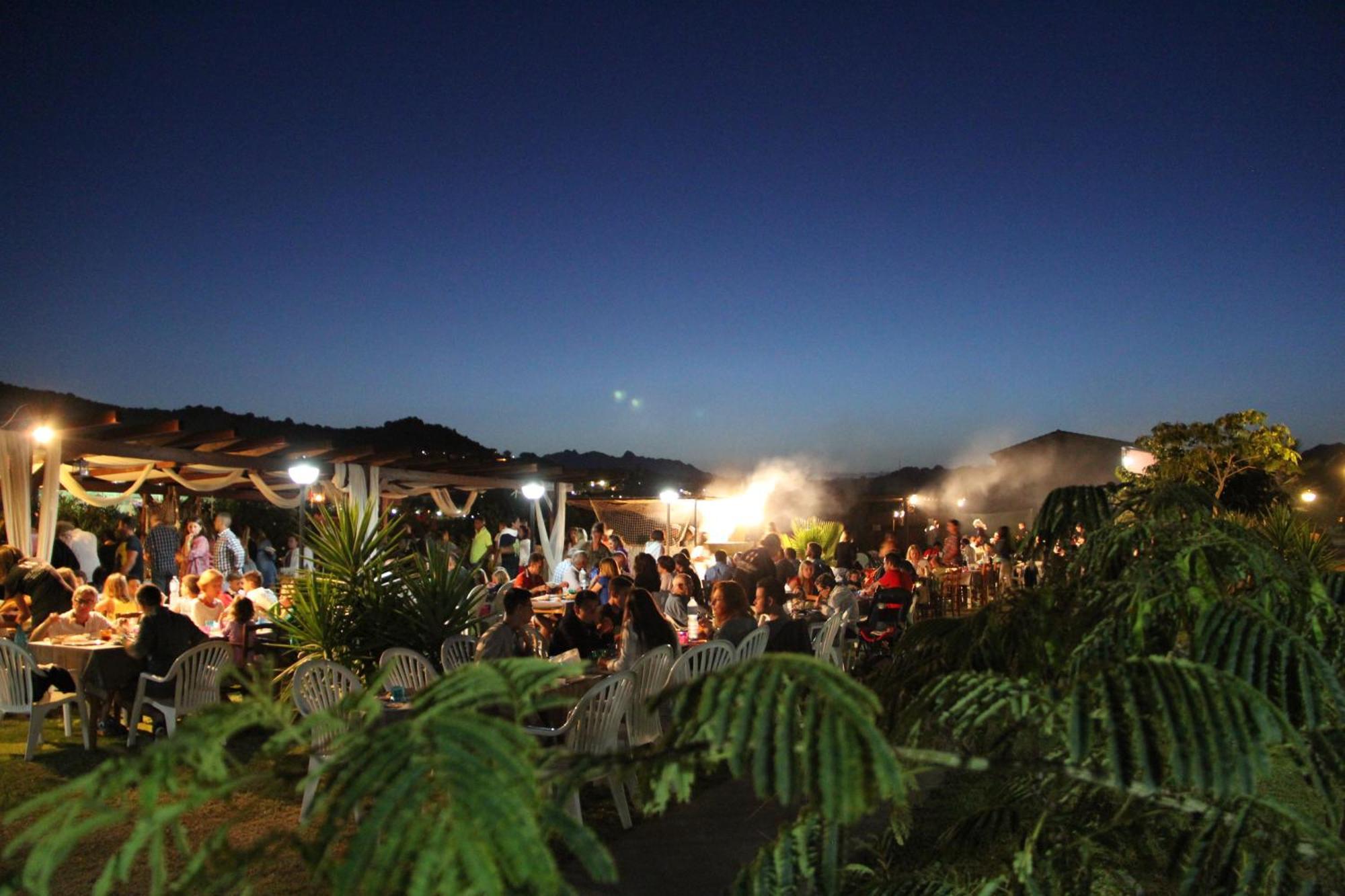 Rey Beach Club Monte Nai Luaran gambar
