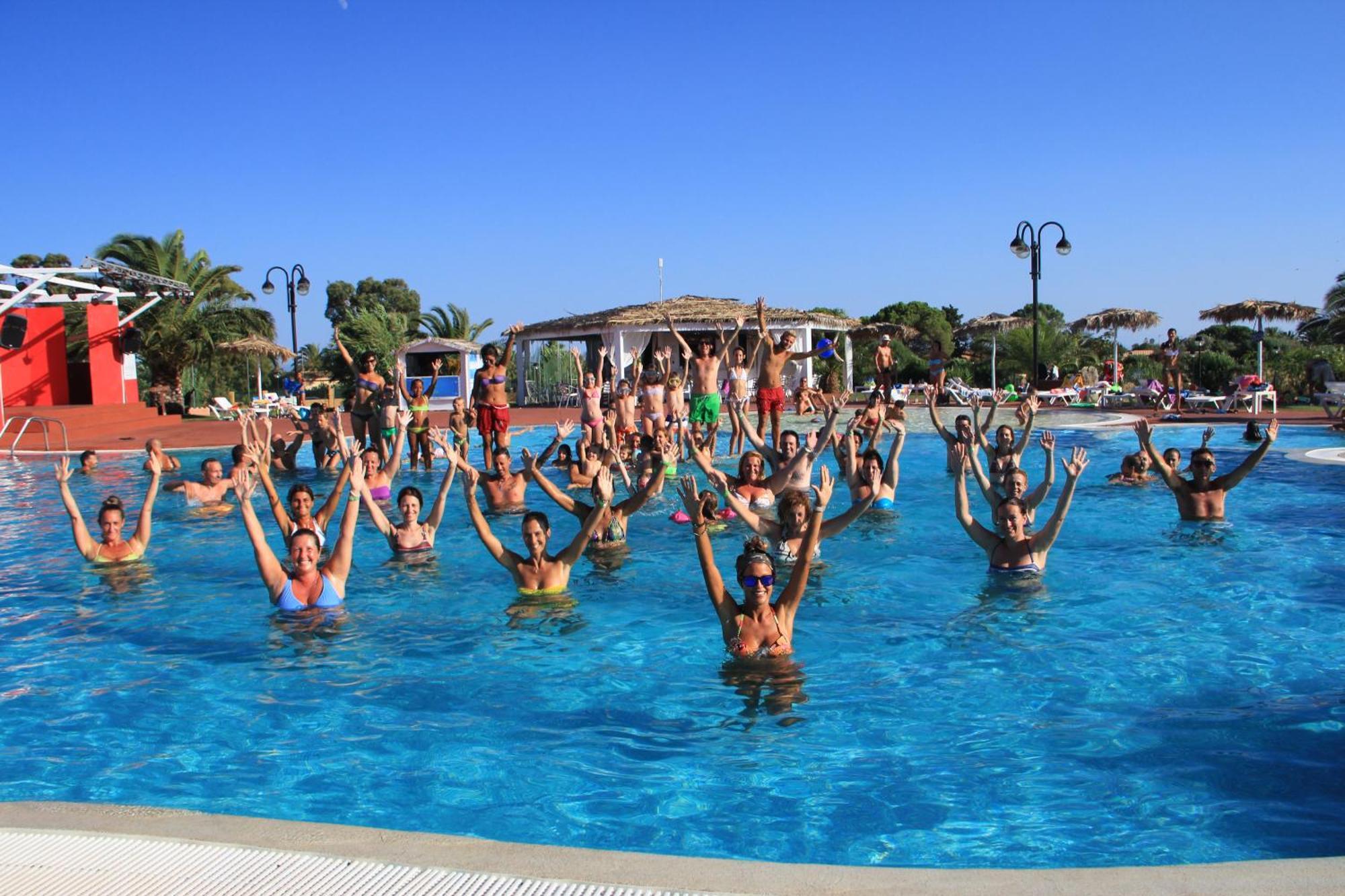 Rey Beach Club Monte Nai Luaran gambar