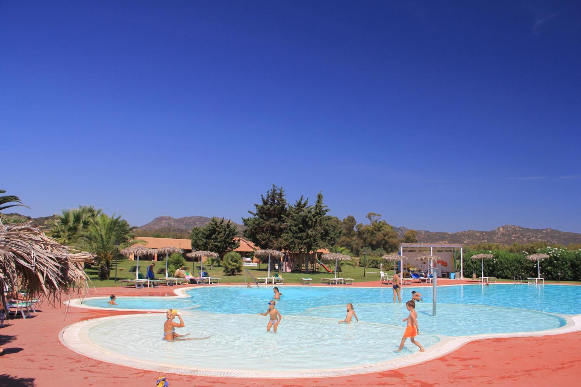 Rey Beach Club Monte Nai Luaran gambar